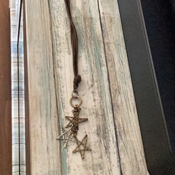 Women’s Vintage Necklace - Picture 3 of 3